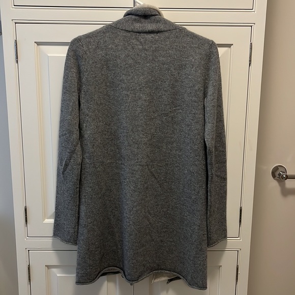 Bloomingdale’s Cashmere Cardigan - Picture 5 of 5